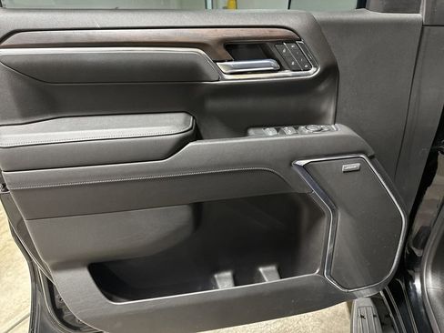 Used 2022 GMC Sierra 1500 SLT w/ SLT Premium Plus Package image 22