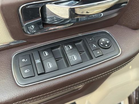 Used 2015 RAM 1500 Laramie w/ Convenience Group RWD image 19