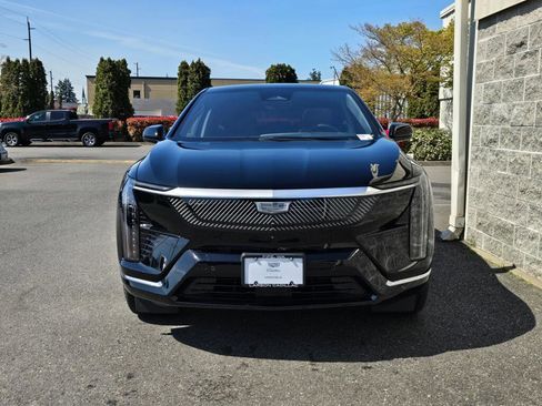 New 2026 Cadillac Optiq Luxury 2 AWD/4WD image 13