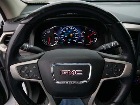 Used 2018 GMC Acadia Denali w/ Technology Package image 25