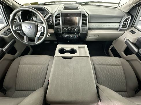 Used 2022 Ford F250 XLT AWD/4WD image 10