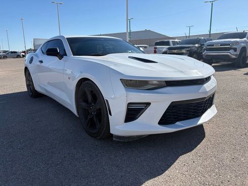 Used 2016 Chevrolet Camaro SS RWD image 7