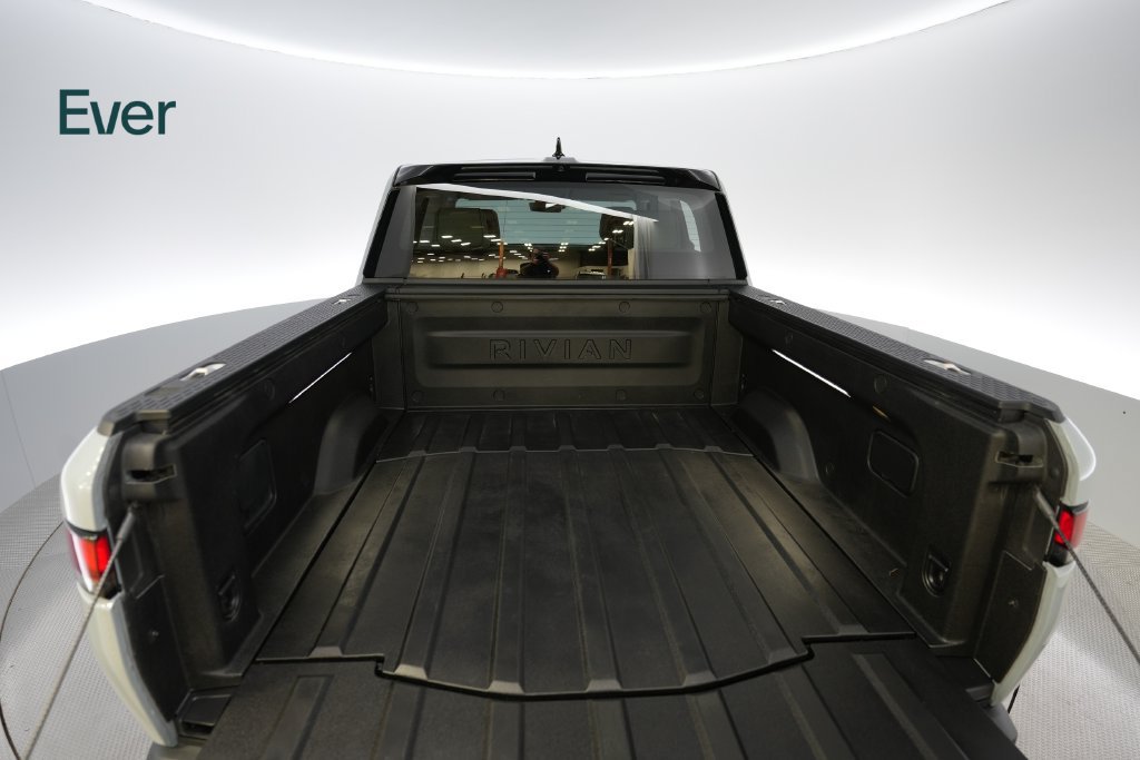 Used 2023 Rivian R1T Adventure Dual AWD/4WD image 8