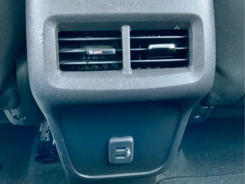 Certified 2022 Chevrolet Equinox LS image 45