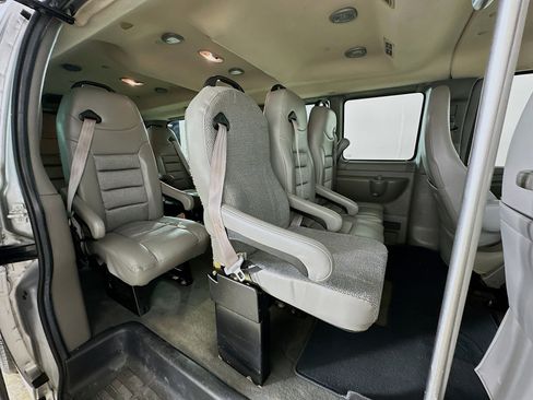 Used 2015 Chevrolet Express 3500 LT w/ LT Preferred Equipment Group image 30