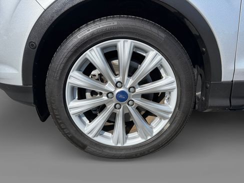 Used 2017 Ford Escape Titanium w/ Equipment Group 301A FWD image 9