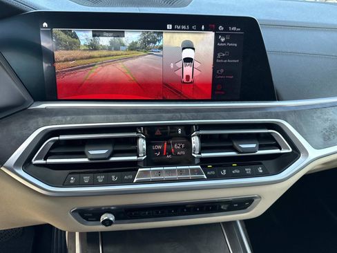 Used 2021 BMW X7 xDrive40i w/ Premium Package image 27