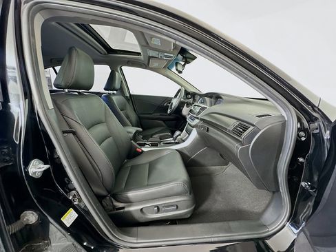 Used 2015 Honda Accord EX-L image 29