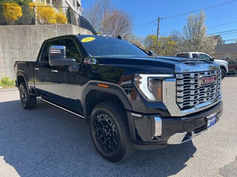 Used 2025 GMC Sierra 2500 Denali w/ Denali Reserve Package AWD/4WD image 8