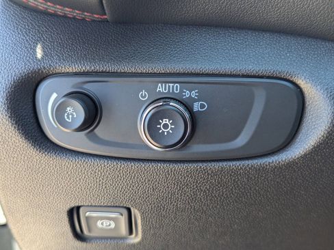 Used 2024 Chevrolet Blazer RS image 34