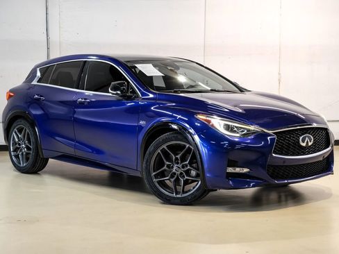 Used 2019 INFINITI QX30 Sport w/ Leather Package image 7
