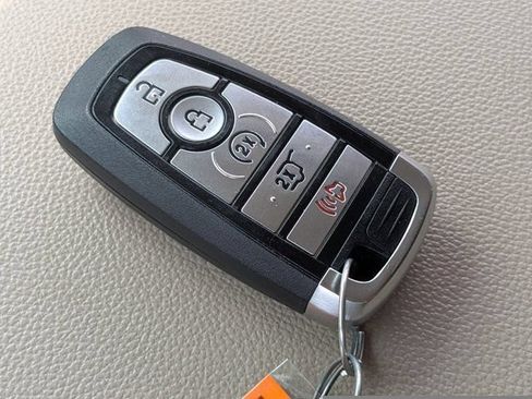 Used 2024 Ford Expedition Limited RWD image 26