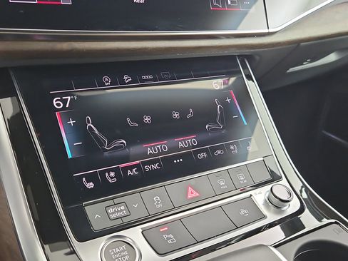 Certified 2025 Audi Q8 Premium Plus w/ Premium Plus Package AWD/4WD image 30