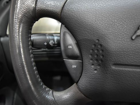Used 2002 Ford Mustang GT RWD image 17