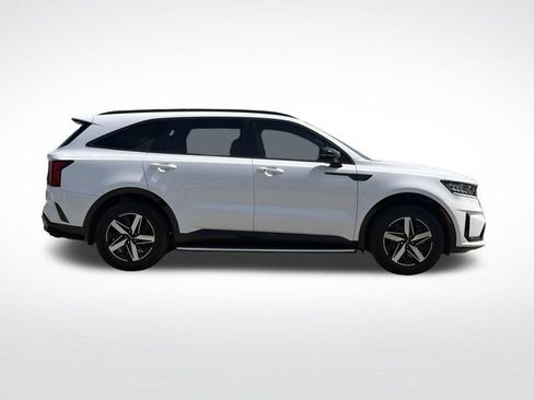 Certified 2022 Kia Sorento EX w/ Panoramic Sunroof Package FWD image 11