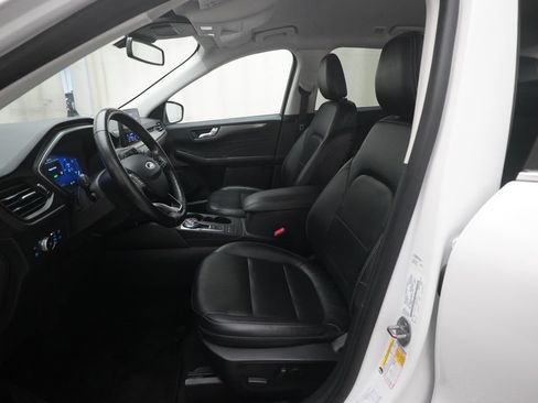 Used 2021 Ford Escape Titanium AWD/4WD image 7