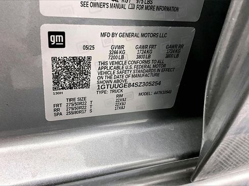 Certified 2025 GMC Sierra 1500 Denali image 3