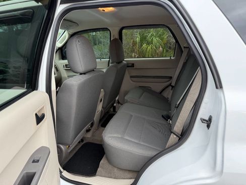 Used 2011 Ford Escape XLS w/ 101A Rapid Spec Order Code image 12