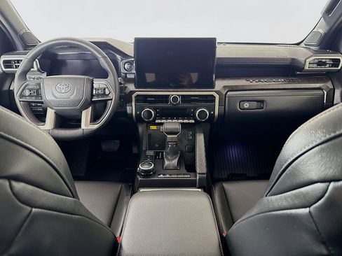 Certified 2025 Toyota Tacoma Limited AWD/4WD image 3