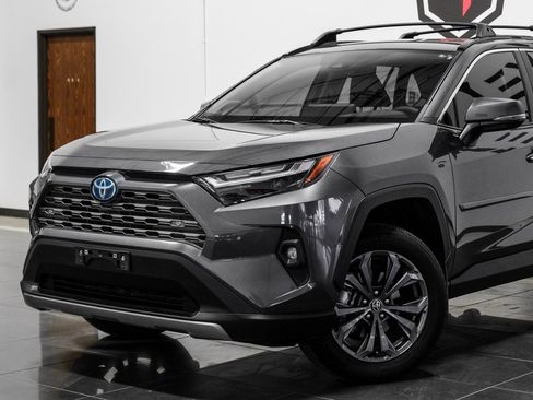 Used 2024 Toyota RAV4 Limited image 9