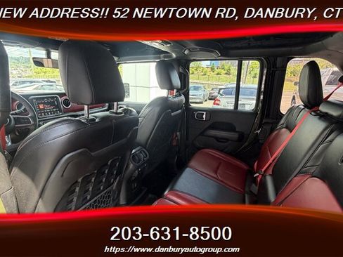 Used 2023 Jeep Wrangler Unlimited Rubicon 4xe AWD/4WD image 27