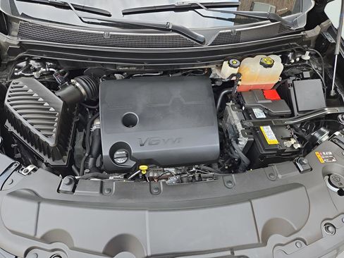 Used 2023 Chevrolet Traverse LS w/ Safety Package image 24