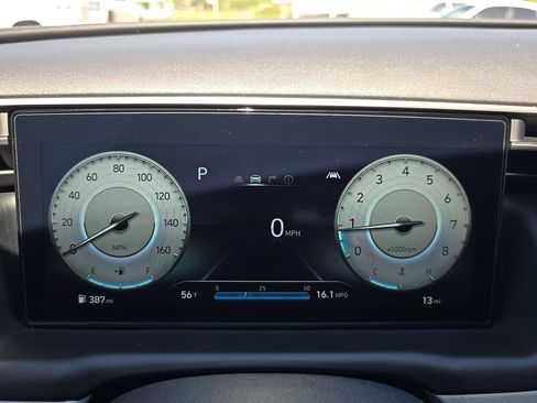 New 2024 Hyundai Tucson Limited FWD image 9