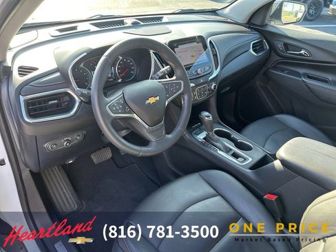 Used 2018 Chevrolet Equinox Premier image 24