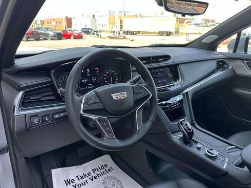 Certified 2025 Cadillac XT5 Premium Luxury w/ Technology Package image 18
