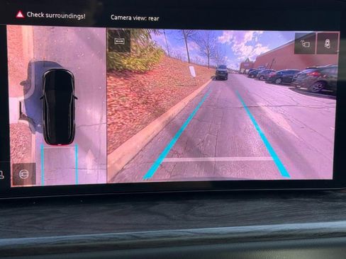 Used 2025 Audi Q5 Premium Plus w/ Premium Plus image 21