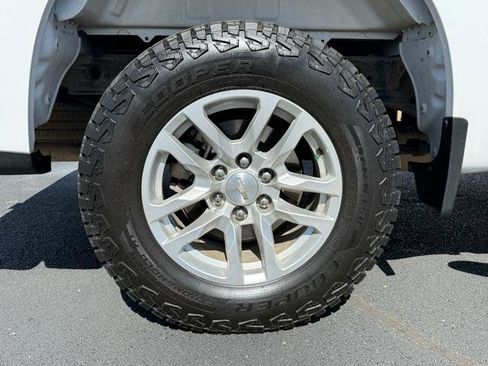 Used 2019 Chevrolet Silverado 1500 LT w/ All-Star Edition image 16