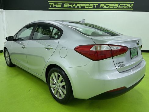 Used 2015 Kia Forte LX w/ Popular Package image 7