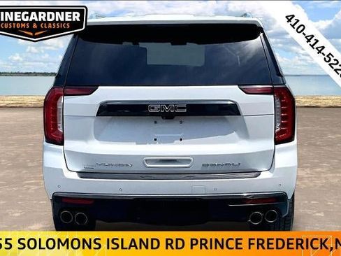 Used 2023 GMC Yukon Denali Ultimate w/ LPO, Floor Liner Package AWD/4WD image 5