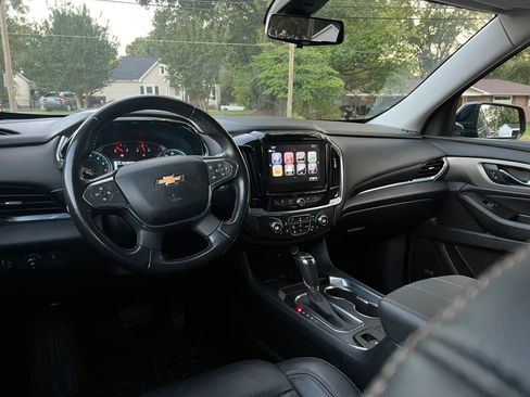 Used 2019 Chevrolet Traverse RS FWD image 10