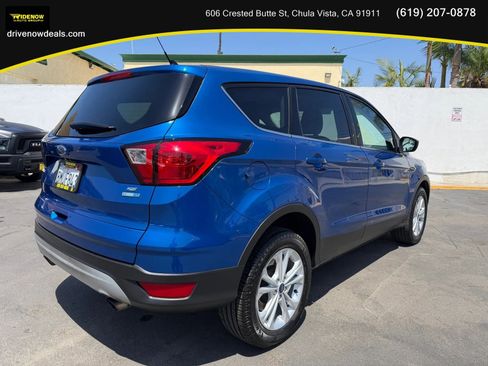 Used 2019 Ford Escape SE AWD/4WD image 5