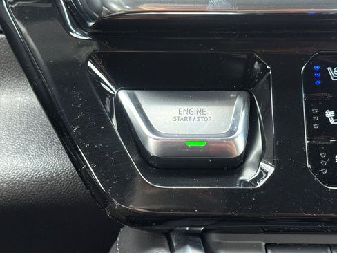 Used 2025 GMC Sierra 1500 Denali AWD/4WD image 32