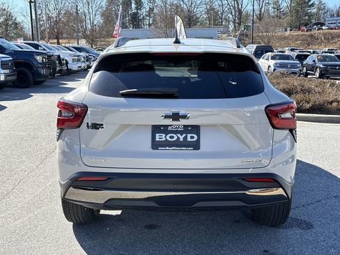 New 2026 Chevrolet Trax ACTIV w/ Driver Confidence Package image 7