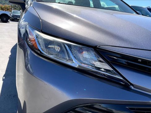 Used 2020 Toyota Camry LE FWD image 31