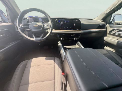 Used 2025 Chevrolet Tahoe LS RWD image 10