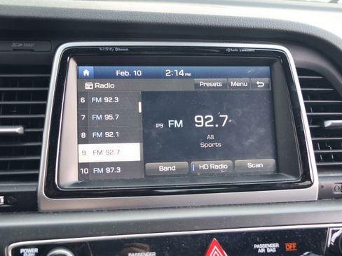 Used 2018 Hyundai Sonata Limited image 23