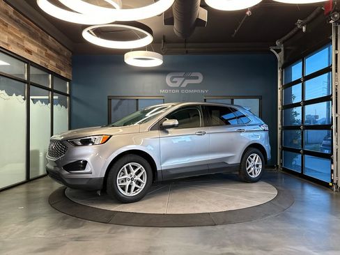 Used 2024 Ford Edge SEL AWD/4WD image 7