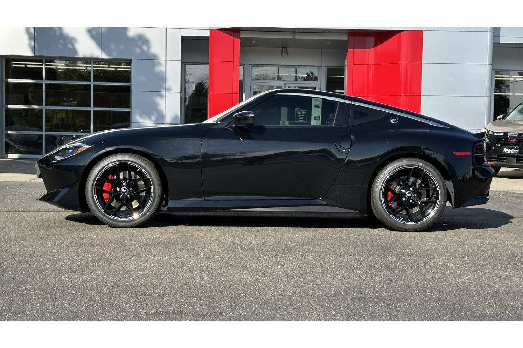 New 2027 Nissan Z Performance RWD image 13