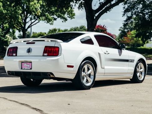 Used 2007 Ford Mustang GT Premium RWD image 6