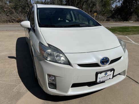 Used 2010 Toyota Prius Two image 2
