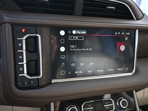 Used 2022 GMC Yukon XL Denali w/ Max Trailering Package image 7