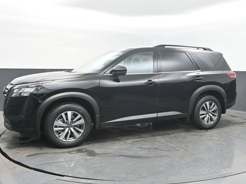 New 2026 Nissan Pathfinder SL FWD image 4