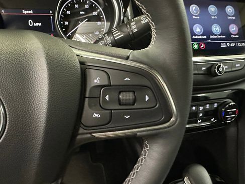 Used 2023 Buick Encore GX Essence w/ Experience Buick Package image 10