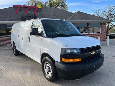 Used 2019 Chevrolet Express 2500 w/ Driver Convenience Package image 1