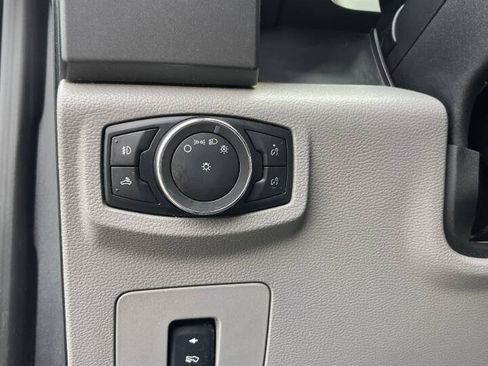 Used 2016 Ford F150 XLT w/ Equipment Group 301A Mid AWD/4WD image 15