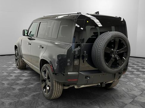 New 2026 Land Rover Defender 110 X-Dynamic SE AWD/4WD image 3